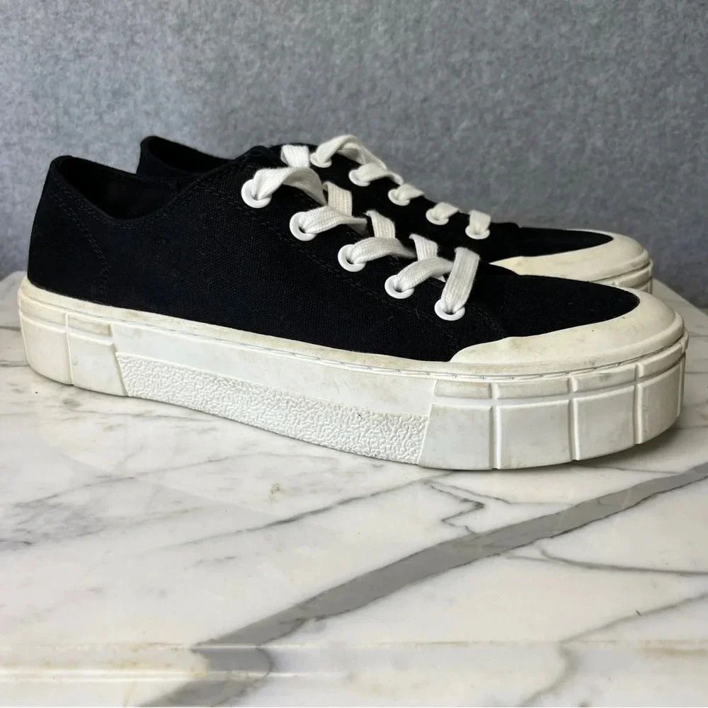 Mad Love Women’s Platform Canvas Shoe Black White casual size 10